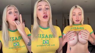 Linzyray Sexy Blonde Plays With Her Spit Video Leaked