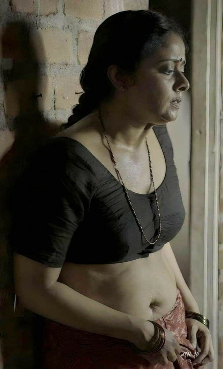 Abhirami hot kiss
