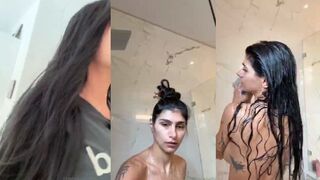 Mia Khalifa onlyfan bathing Naked & blowjob