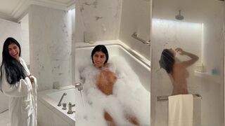 Mia Khalifa Naked Bubble Bath Fun Onlyfans Video Leaked