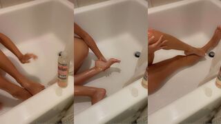 Carolina Samani Feet Tease In Bath