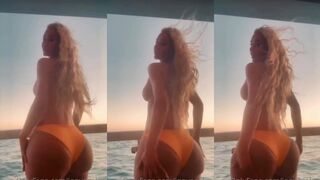 Iggy Azalea Topless Beach Ass Shaking