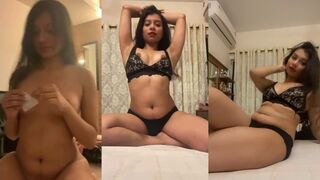 Classy Saree Babe Hides Her Wild Side